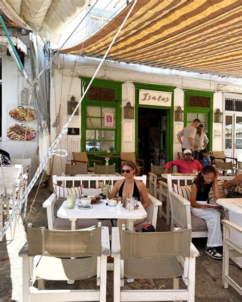 7 Best Restaurants in Hydra, Greece You Can't Miss