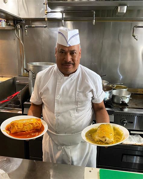 El arco lincoln heights is the neighborhood's favorite lunch spot