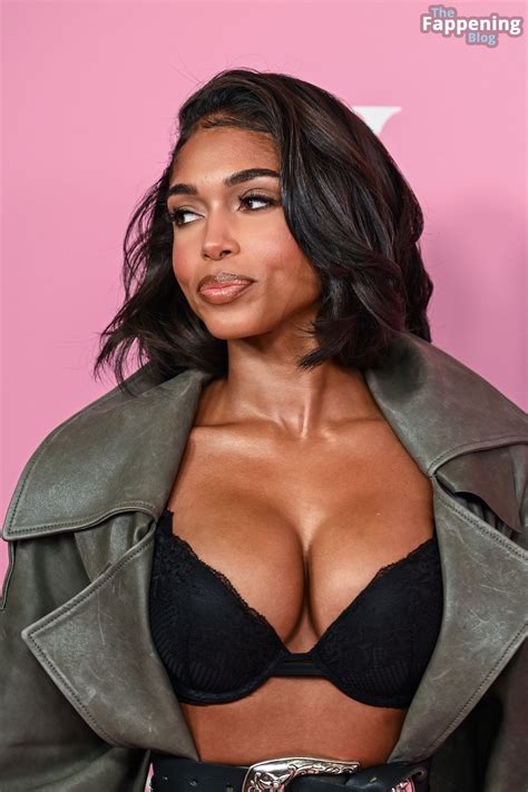 Lori Harvey Displays Her Perfect Boobs At The Victorias Secret The Tour 23 In Ny 13 Photos