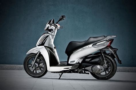 Kymco People 300 GTi ABS Prezzo Scheda Tecnica E Foto Dueruote