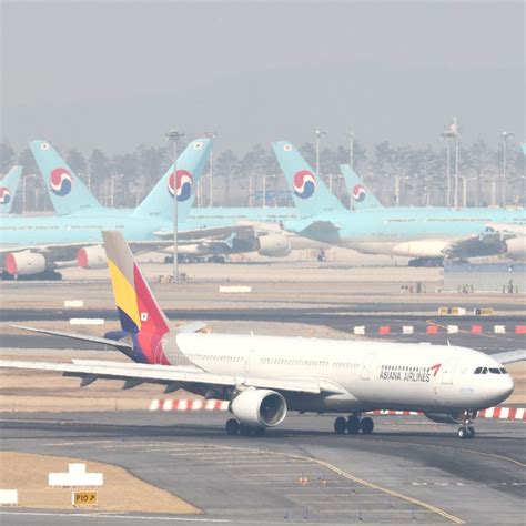 South Korean Airlines Cut China Flights As Demand Drops Tensions Rise