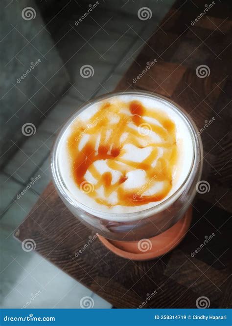 Glass Of Ice Salted Caramel Macchiato Stock Image Image Of Cappuccino