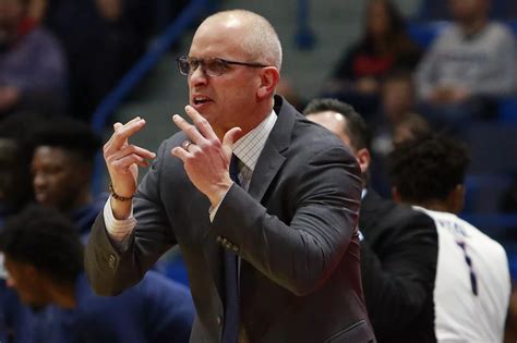 The UConn Pod: Men’s basketball recruiting and stuff