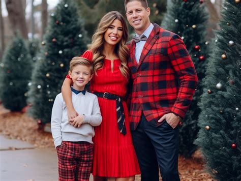 Matching Christmas Outfits for the Whole Family: Festive Fun for ...