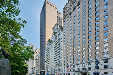 US Hotel Deals: NYC's Park Lane Hotel Sells for $623 Million