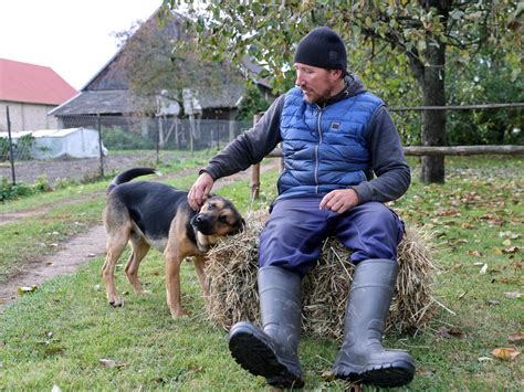 Rolnicy Podlasie Andrzej Z Plutycz Kim Jest Ile Ma Lat