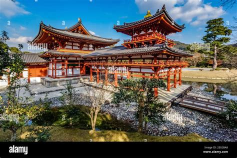 Phoenix Hall Hoodo Templo De Byodoin Uji Kioto Jap N Fotograf A