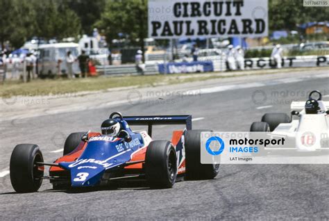 Jean Pierre Jarier Tyrrell 010 Ford Leads Dave Kennedy Shadow DN12