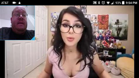 SSSniperWolf - Funniest Valentine's Day Cards - DTMP Reaction - YouTube