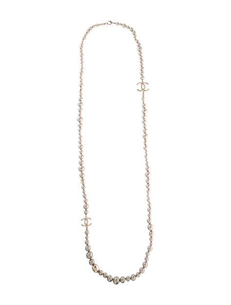 Chanel Faux Pearl Resin Strass Cc Necklace Gold Tone Metal Bead