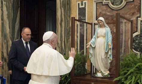 A Catania La Statua Della Vergine Della Medaglia Miracolosa Dal 7 Al