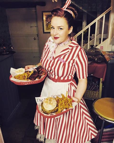 Vintage Waitress Retro Burgers And Fries American 50s Retro Diner