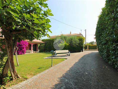 Villa Singola In Vendita A Roseto Degli Abruzzi Cologna Spiaggia