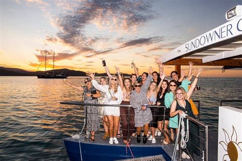 Sundowner Cruises Airlie Beach Lo Que Se Debe Saber Antes De Viajar