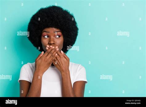 Photo Of Sad Short Hairdo Brunette Young Lady Close Mouth Look Empty