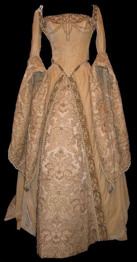 Early S Renaissance Fashion Historical Dresses Renaissance Dresses