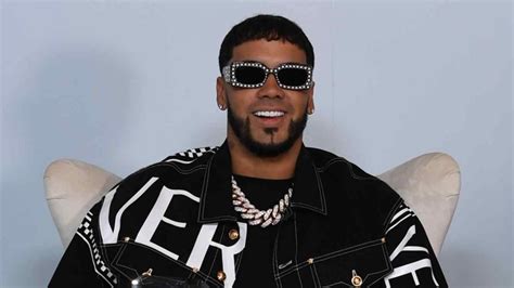 Anuel At Vmas 2024 Estel Janella