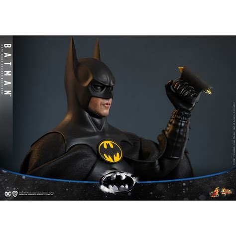 Batman Hot Toys MMS769 figurine 1 6 Batman Le Défi