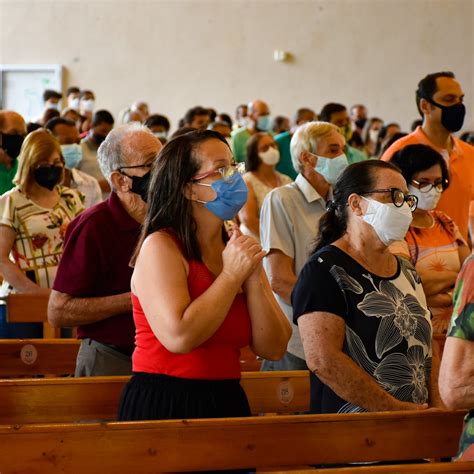 Dom Lauro Preside Sua Primeira Missa No Santu Rio De Nossa Senhora Da