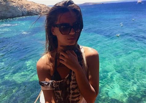 Amina Gulse La Ex Miss Turquía Que Fue Descubierta Junto A Mesut Özil