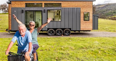 Tiny Homes For Seniors: Smart Living For Retirement & Aging In Place