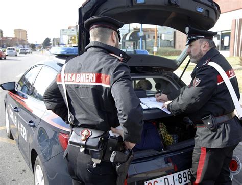 Ragazzo Di Anni Accoltellato In Strada A Vimodrone Ferito Al Torace