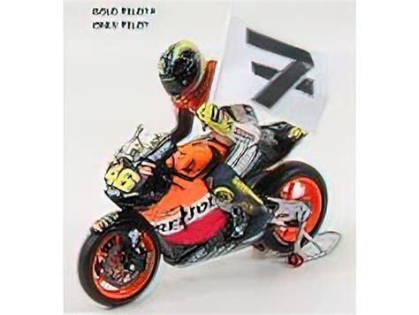 楽天市場フィギュア VALENTINO ROSSI WINNER MOTOGP PHILIP ISLAND 2003 WORLD