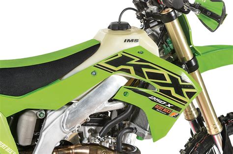 KAWASAKI KX250X GP RACE MODS: BEHIND THE BUILD - Dirt Bike Magazine