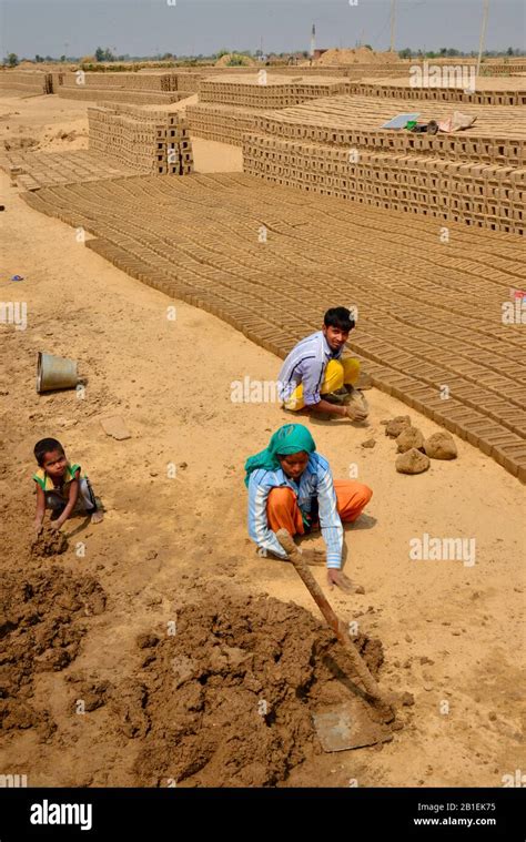 Sun Dried Brick High Resolution Stock Photography And Images Alamy