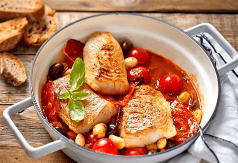 COCOTTE DE POISSON À LA MÉDITERRANÉENNE - Maison Coudène