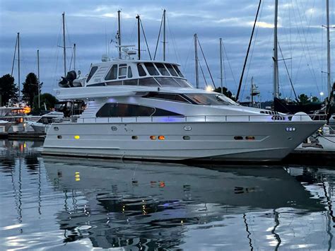 Horizon Flushdeck Motoryacht Motor Yacht For Sale Yachtworld