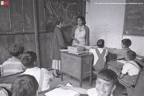 El docente en la historia de México timeline Timetoast timelines