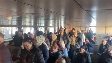 Eminönü Üsküdar vapurunda korku dolu anlar Yolcular mahsur kaldı