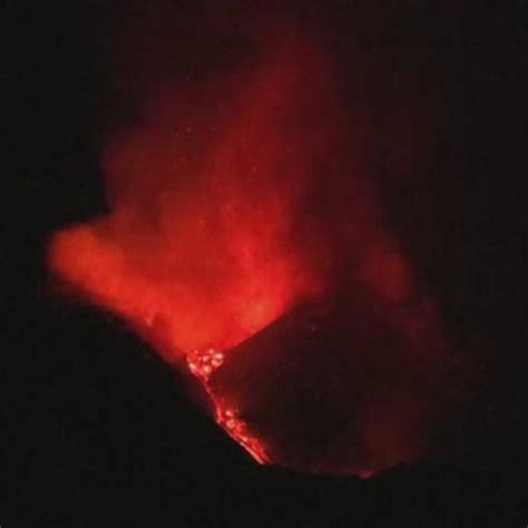 Causa Asombro La Nueva Erupci N Del Volc N Etna Videos Primera Hora