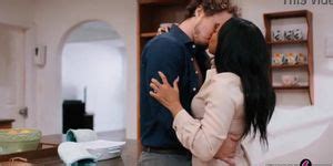 Ebony MILF Cali Caliente Has Interracial Encounter With Stepbrother In Kitchen Robby Echo