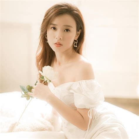 Nhan sắc dàn hot girl Việt đời đầu thời làm mẫu ảnh tuổi teen