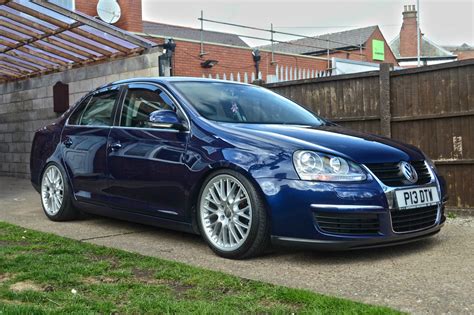 Dans Shadow Blue Mk5 Jetta