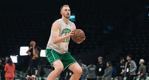 Sam Hauser Renova O Boston Celtics Por Quatro Anos The Playoffs