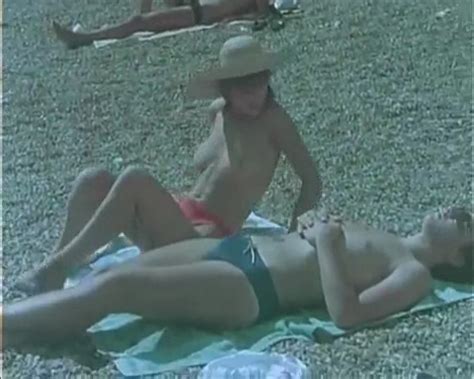 Naked European Unknowns In Zikina Dinastija