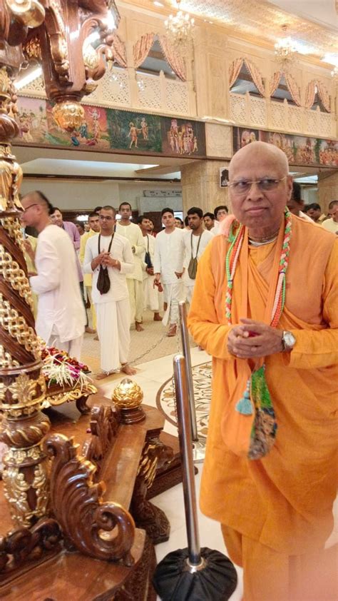 pin  arohi  hh lokanath swami maharaj vrindavan dham images