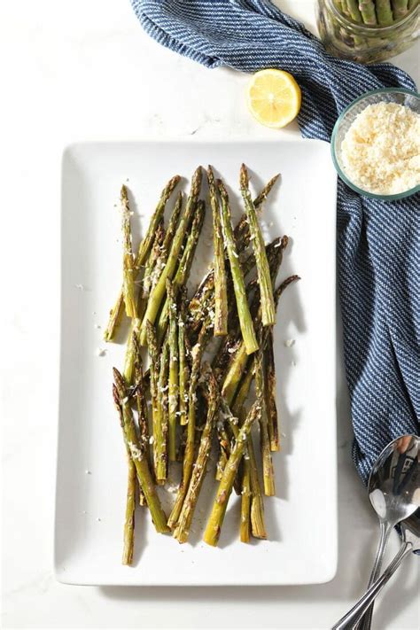 Broiled Asparagus with Lemon and Parmesan (Easy Asparagus Recipe!)