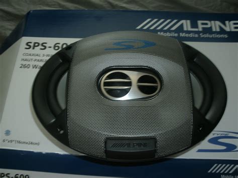 Domobomb's 1979 Camaro Z28: Alpine SPS-609 Speakers - Unboxed
