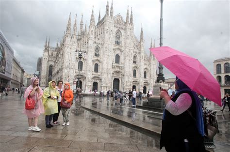 Pioggia E Grandine Su Milano Corriere It