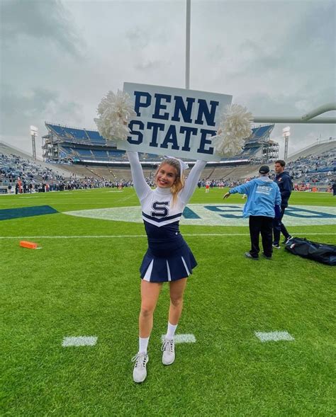 Penn State Cheerleader | Cheerleading, Penn state, Penn state nittany lions