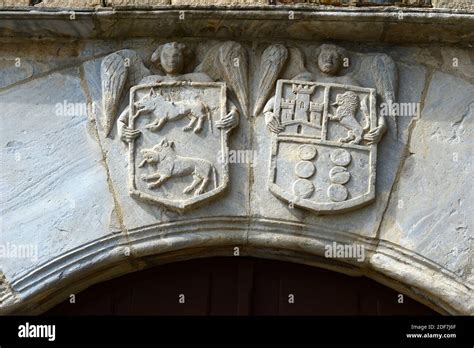 Monforte De Lemos Palacio Condal Siglo Xvi Escudo De Lemos Cuenta