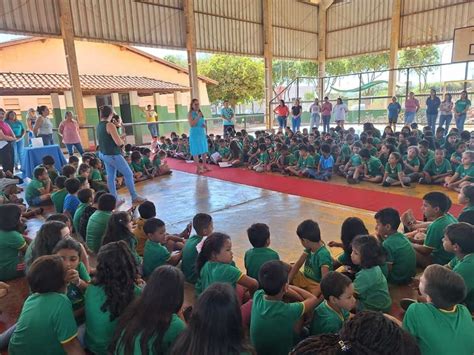 Escola Municipal Eleuza Aparecida De Paiva Neto - 8