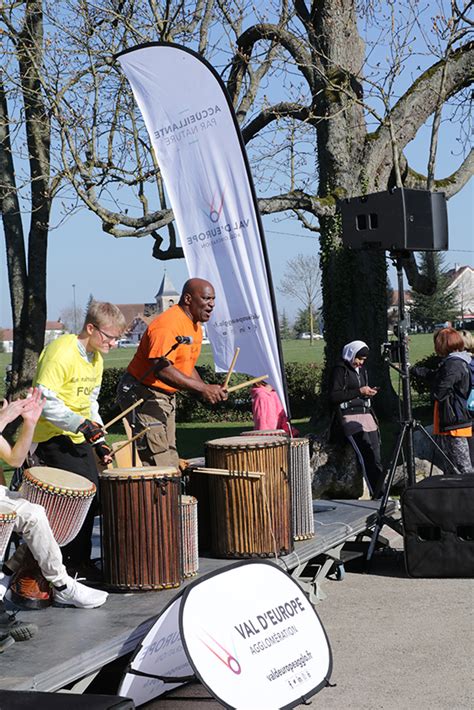 Plus De Participants La Me Dition De La Marche Solidaire Du