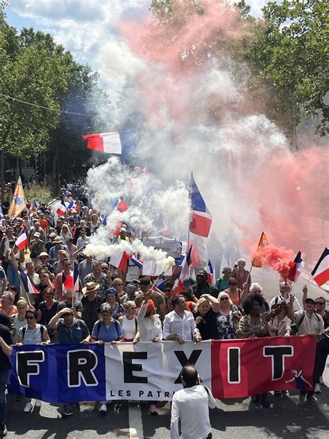 Florian Philippot on Twitter Un monde fou ce jour à Paris pour la