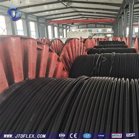 Din En Sn Sae R At Hydraulic Hose With Wire Braid China