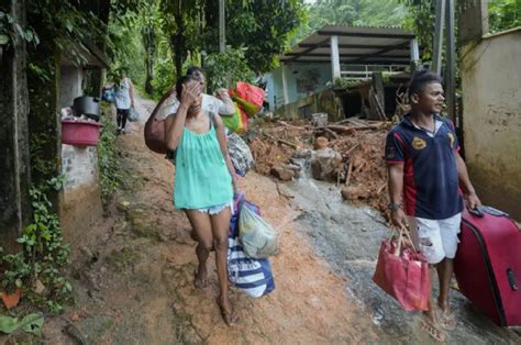 Sube A 44 El Número De Muertos Por Las Lluvias En El Litoral De Sao Paulo